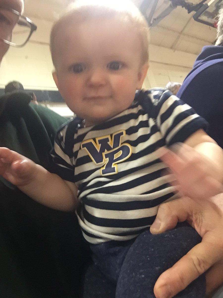 LarryMondello2's tweet photo. @stevewillie12 @NikRule Larry and Little Little Larry taking in a Stateswomen BB game! #GoWillyP #CheerUpCoachWilly #DribbleDribbleShoot #BoKnows #FORE https://t.co/gltMX0mzxT