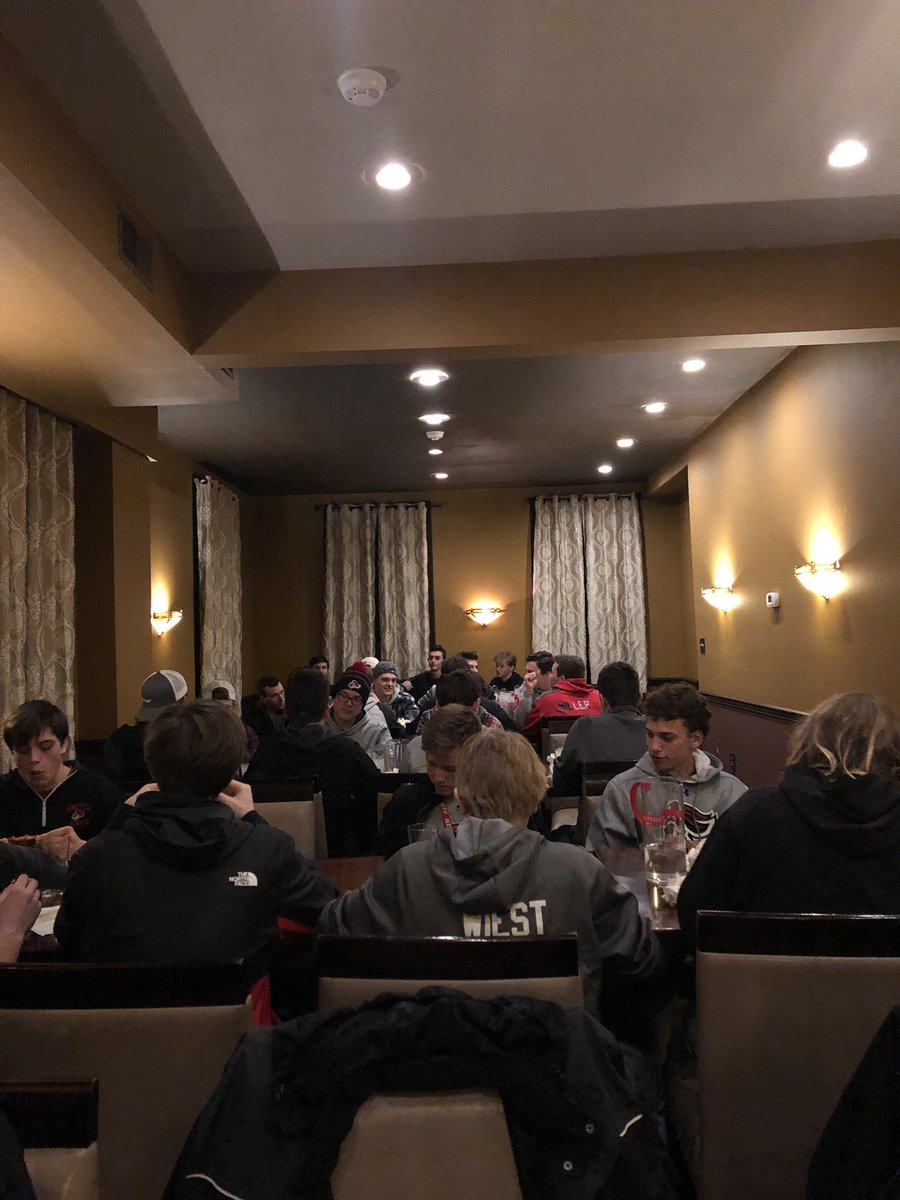 HempfieldLax's tweet photo. Thanks to the host Black Knights Tavern for our team wing night #houseofgains #oneofmany https://t.co/P3RSivjBJM