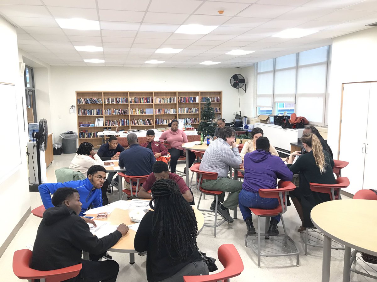 Renaissance433's tweet photo. Great input at our 1st #PriorityEngagement session tonight from our scholars, partners, and staff. Be sure to come to our next session. #BeginYourQuest #RenaissanceStrong #QuestForLearning @BaltCitySchools https://t.co/ochOZmNF3A