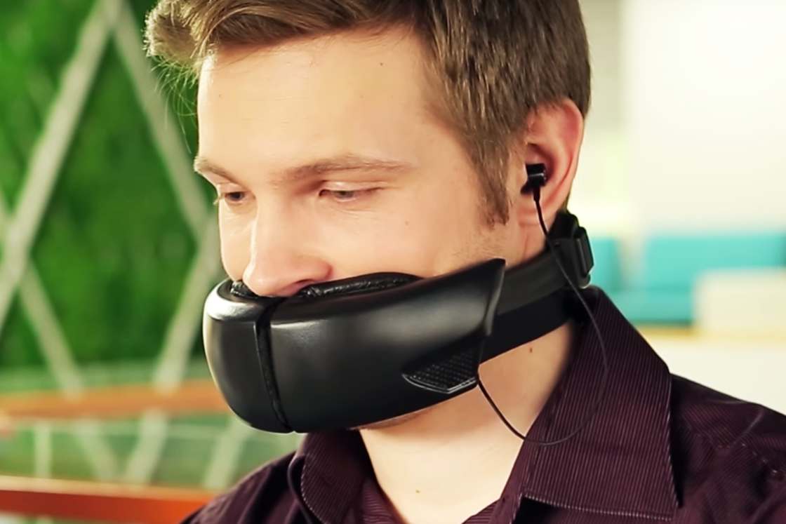 picsinpics's tweet photo. Hushme - A modern muzzle for the phone addicts (6 фото) - https://t.co/Ps1XXZarSf https://t.co/QKILgvbYgz