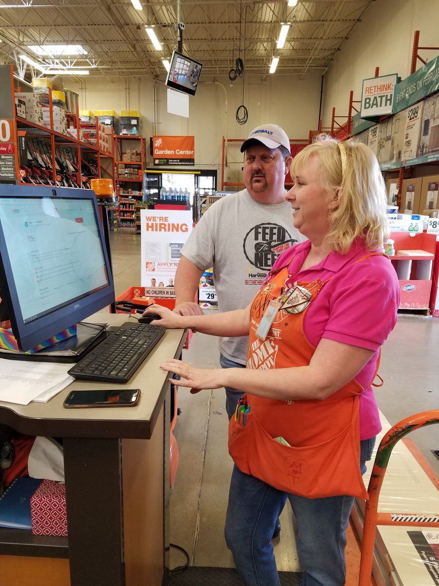 <a href="/Mashell56060721/">Mashell Payne</a> setting a HVAC lead for a customer! Maryville Store 0724 is getting it done! <a href="/jaybisping/">Jay</a>
<a href="/gloria_terri/">Terri Gloria</a> <a href="/THDJohn91/">John Alcorn</a> <a href="/byrgerocky/">rocky byrge</a> <a href="/belissacroley/">Belissa Croley</a> 
#GETYOURHVACMILLION