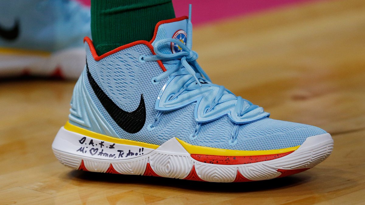 .kyrieirving back in his “Little Mountain” Nike Kyrie 5 PE ...