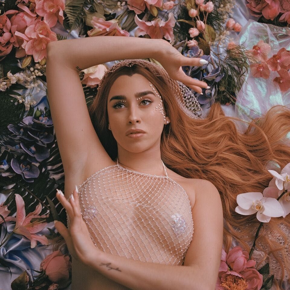 SonyMusicAU's tweet photo. #MoreThanThat out now ✨ @laurenjauregui  ✨ Listen here: https://t.co/RDrHNYZkHn https://t.co/SAwsaAYjsR