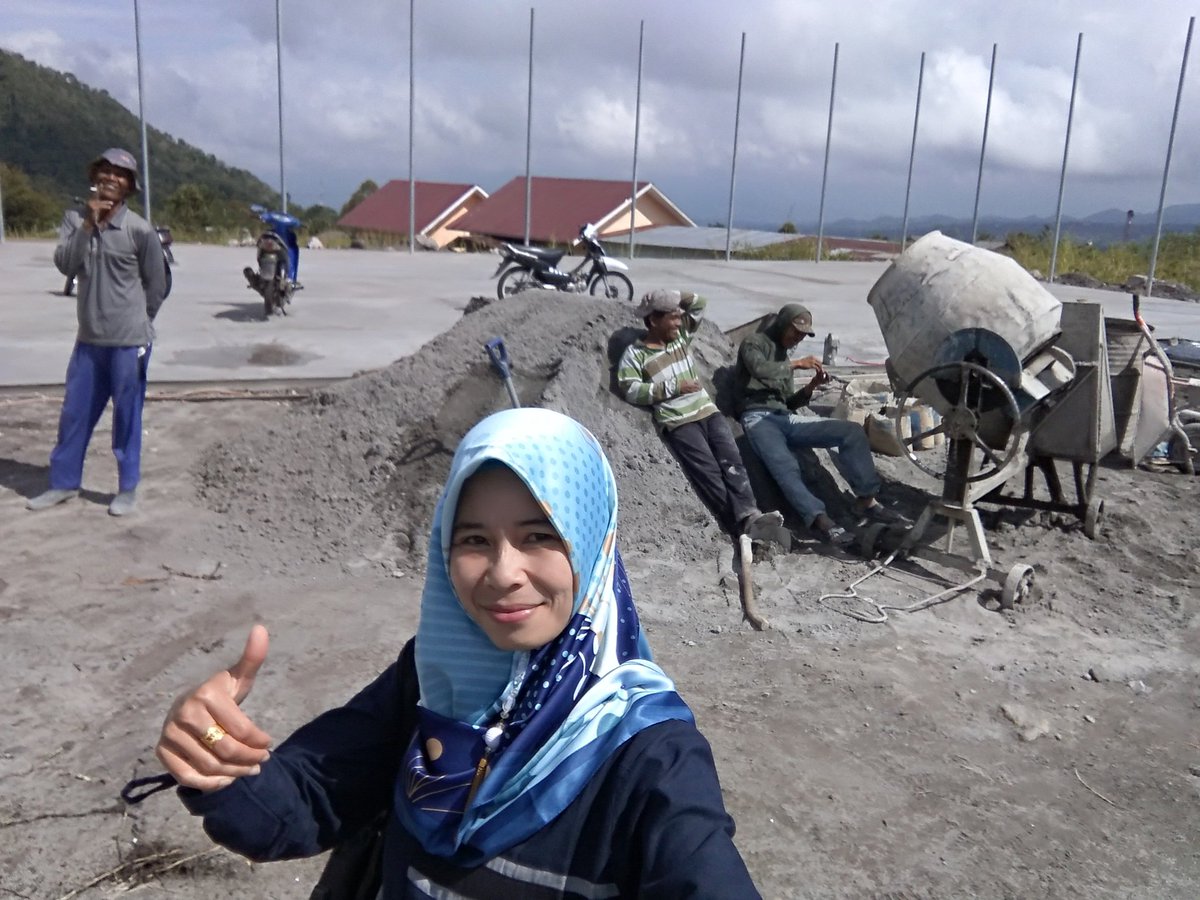 AstutiTudi's tweet photo. @EkoSandjojo Benar Sekali Pak, Dana Desa Membangun Desa Menjadi Lebih Maju dan Mandiri Kedepannya. https://t.co/28PIg5Bepp