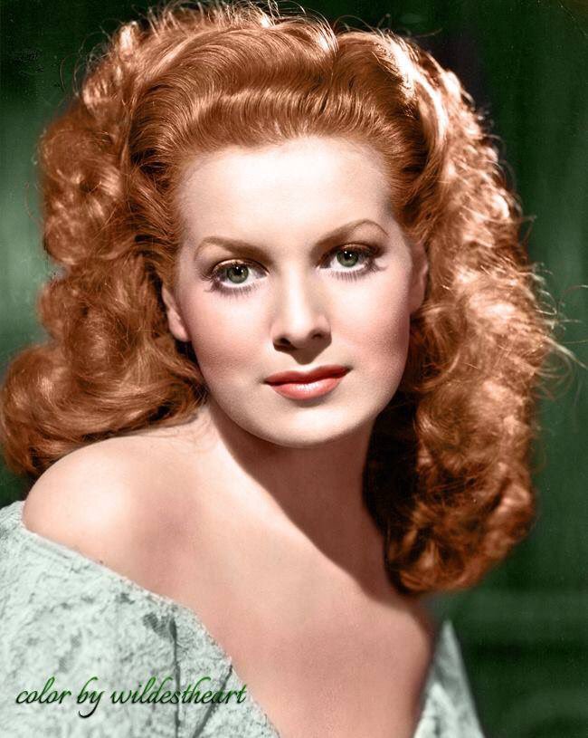 ericaneveau's tweet photo. If there is every a film on screen star #MareenOhara @DebraMessing needs to star #Dopalganger https://t.co/oCbnFjJSuL