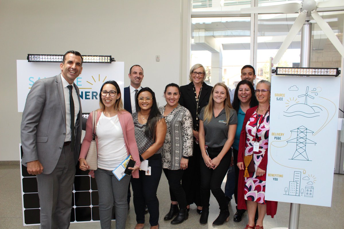 sjcleanenergy's tweet image. #tbt to our Sept 2018 launch to municipal accounts. Proud of our team, which has grown to 15. Excited to launch to residents &amp;amp; businesses in Feb, after 6 yrs of study, 2+ yrs of community outreach &amp;amp; discussion and many council mtgs! #PoweringOurCommunity