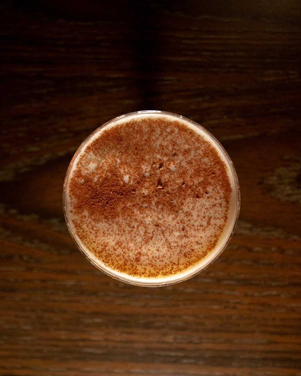 Peppermint Bark Eggnog themixlab.wordpress.com/2019/01/10/pep…