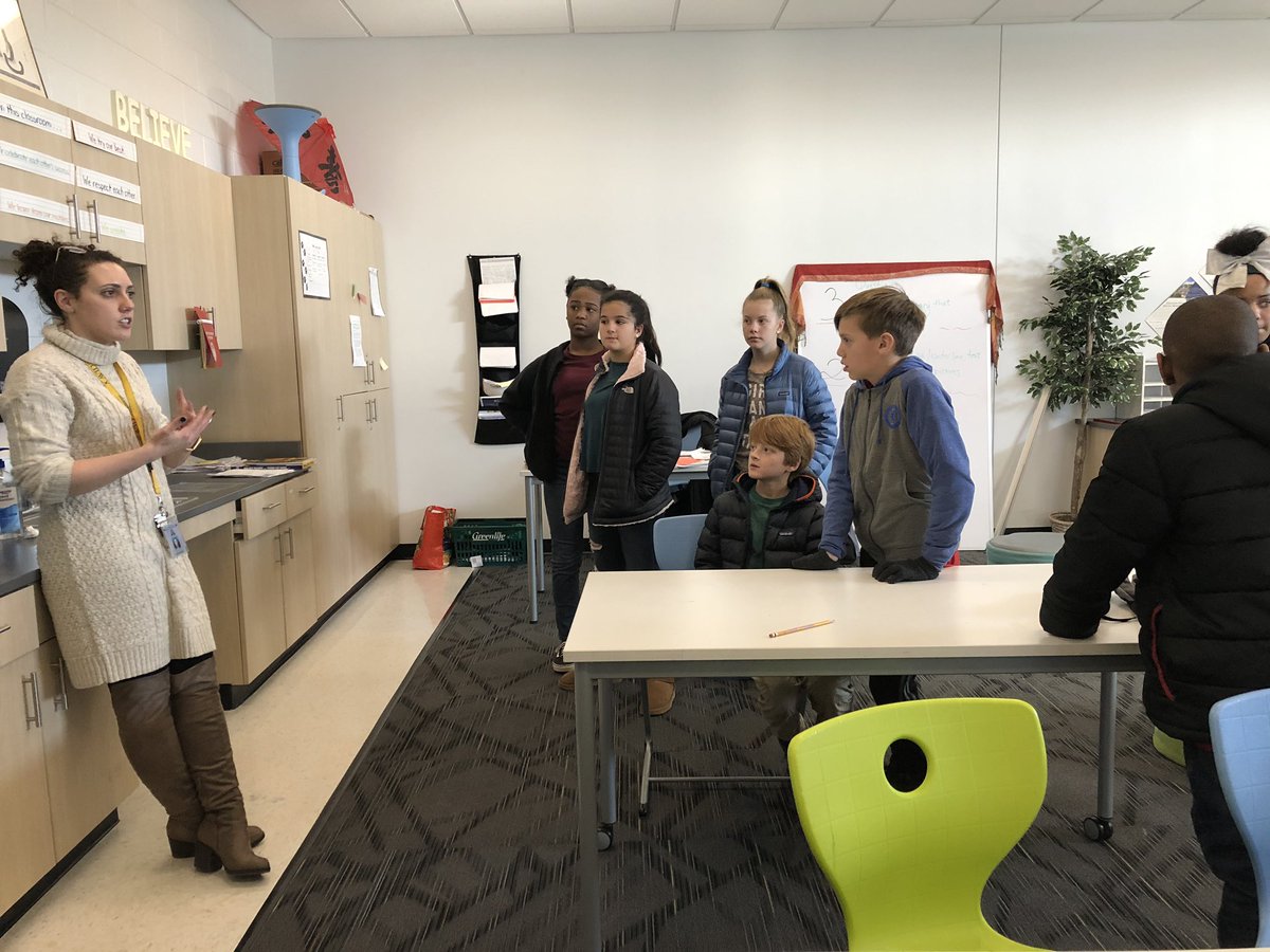 MsDiMeglio's tweet photo. Thank you @AshevilleMiddle Leaders for introducing our 5th graders to your beautiful school today!! #TheACSWay #Team616 #ExperienceDickson https://t.co/GPZOkQqV9H