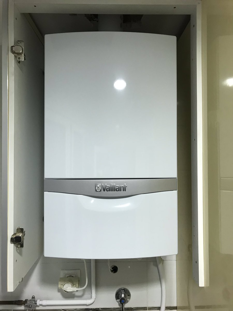 InstNavarroHnos's tweet photo. Nueva Caldera @Vaillant_es #EcoTecPlus246 instalada en Valencia #instalacionesVaillant #confortparamihogar #eligetucalderaperfecta #planrenovedecalderasValencia https://t.co/F75GC46crX