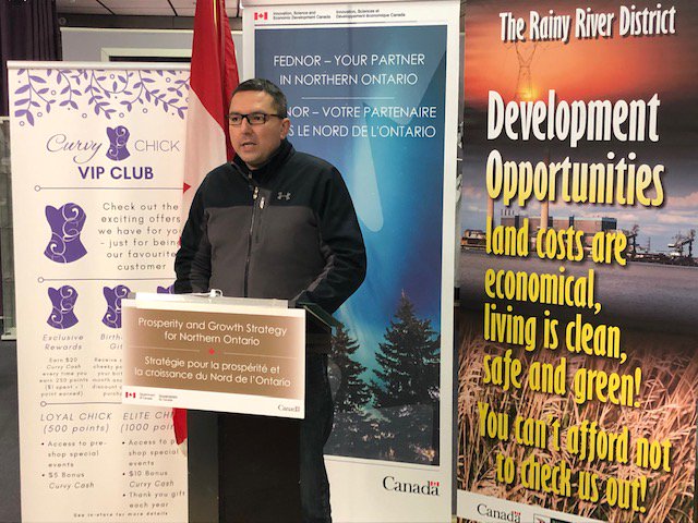 FedNor's tweet photo. .@FedNor invests in @RRFDC1 to create jobs and a strong economy for the Rainy River region. https://t.co/FlhgH0VZgA https://t.co/JKKni1RNGw