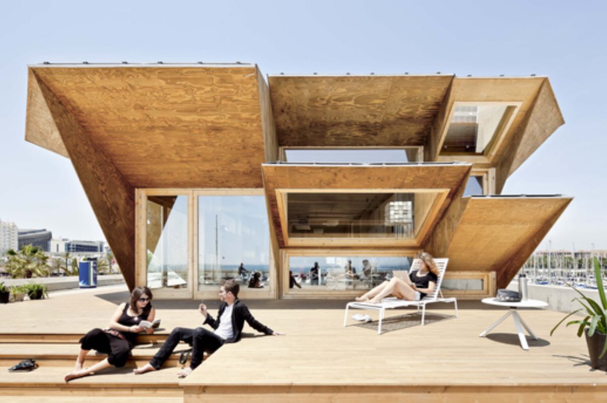 PsgSolar's tweet image. Have you seen the solar panels on the Institute for Advanced Architecture of Catalonia building in Spain? The world is going solar. Join the movement! #PSGsolar