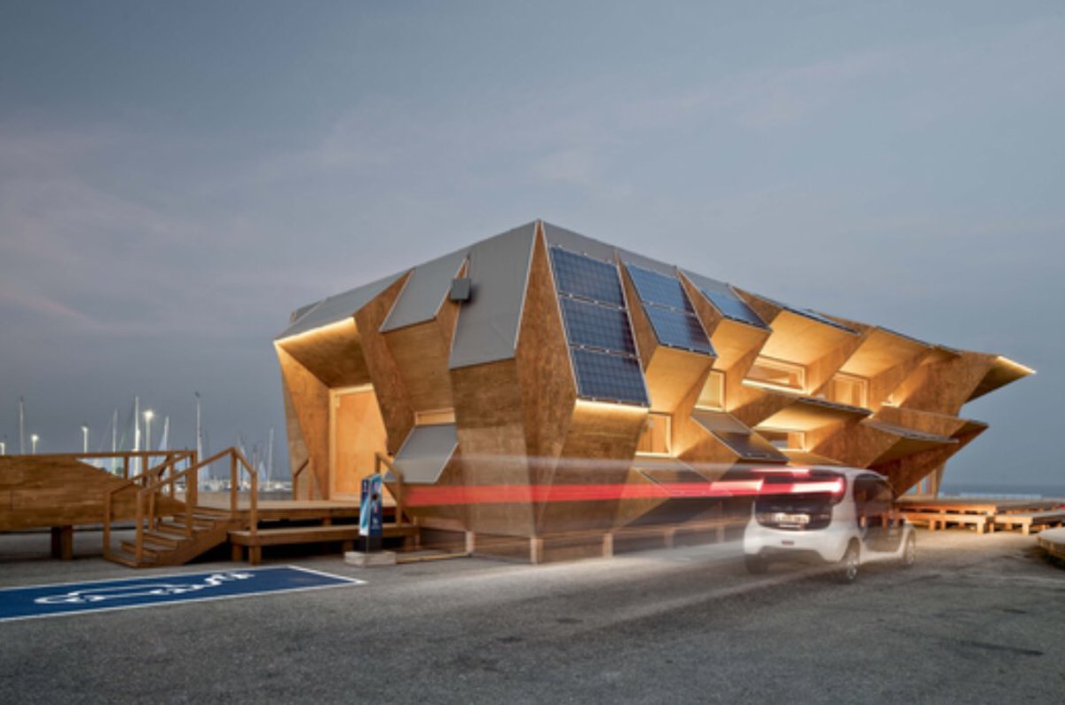 PsgSolar's tweet image. Have you seen the solar panels on the Institute for Advanced Architecture of Catalonia building in Spain? The world is going solar. Join the movement! #PSGsolar