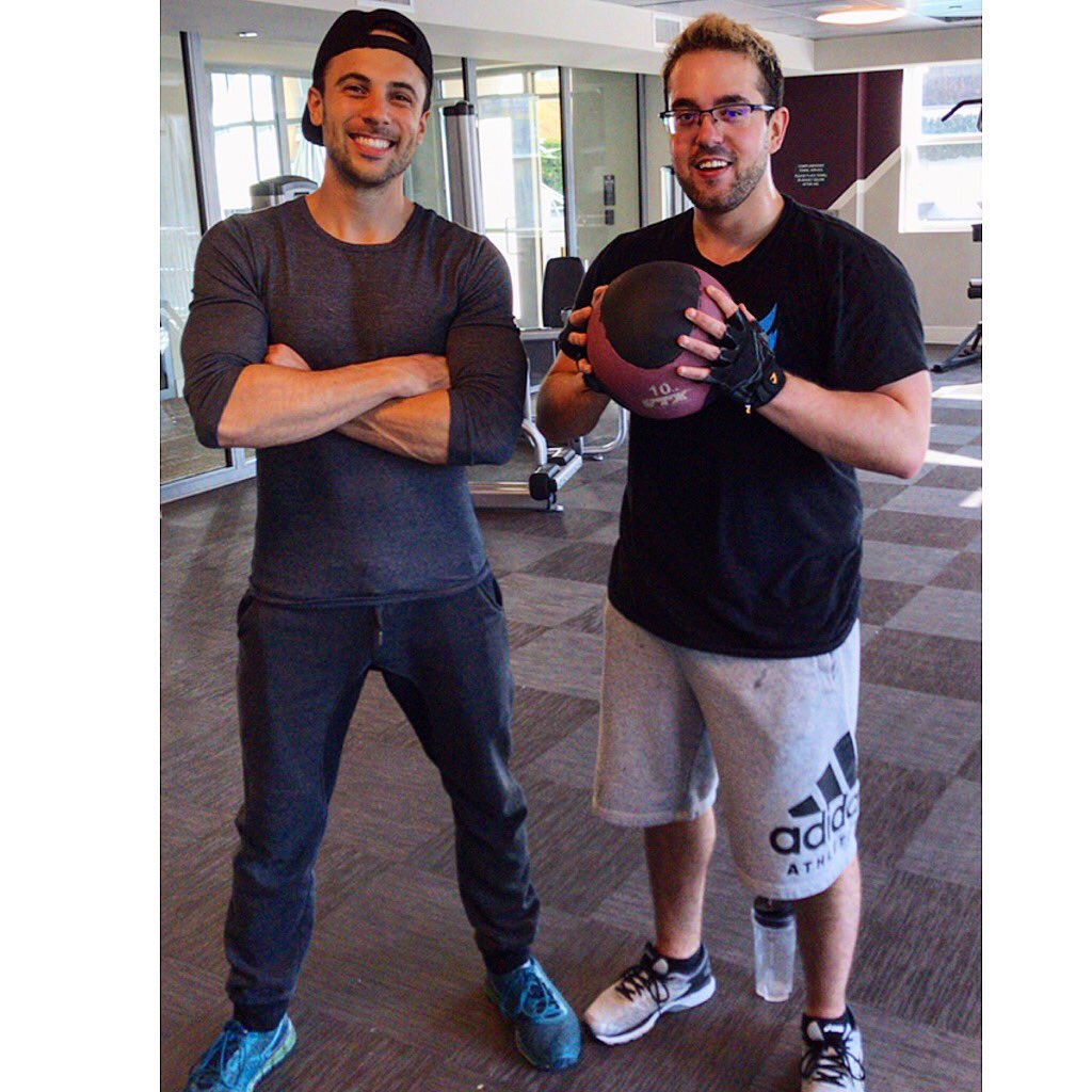 getitwithpaul's tweet photo. So GOOD to reunite &amp; get back to work with my long time friend/client @HarryHook of the @DallasFuel 💪🏽😅💙
✨
This year will go far beyond our best results of last year, hermano 💯
—
#determination #burnblue https://t.co/Jwo3K70flp