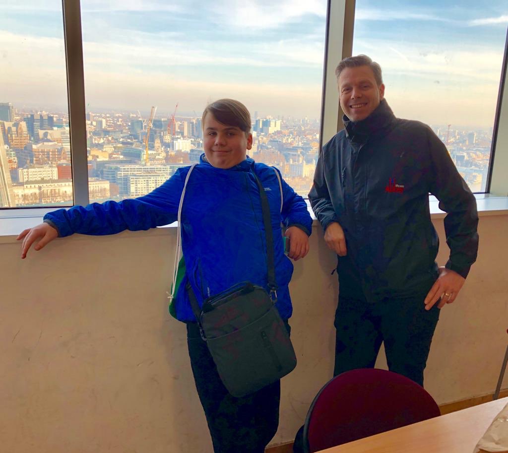 ExpressLiftCo's tweet photo. We’re delighted to inspire the next generation on careers within the lift industry! Abbey Liftcare Business Director, Mark Harding, recently enjoyed talking with Milo about how lifts work, apprenticeships, and becoming a service engineer. See you at the top! #matterstous https://t.co/V6KDNqPBib