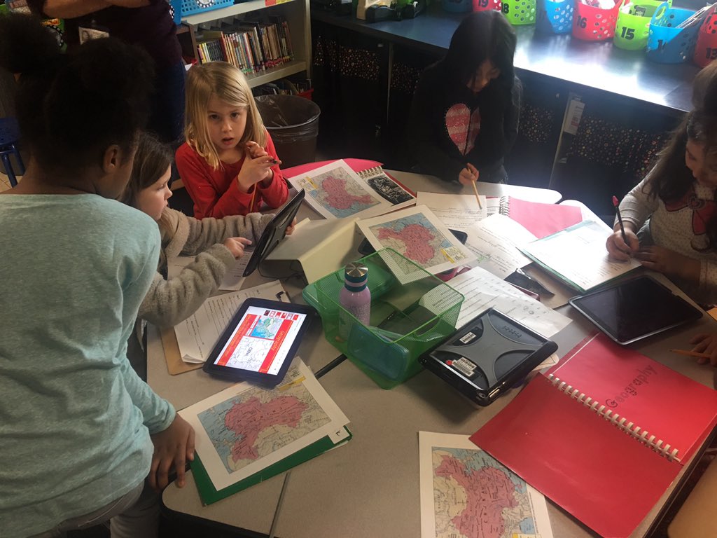 jpowellteach's tweet photo. Thanks @tschlorff &amp; @CCSD93 for opening your doors today &amp; letting us check out all the amazing things you’re doing with #innovation &amp; #learning! #d10Learns https://t.co/2tqleOj7Ih