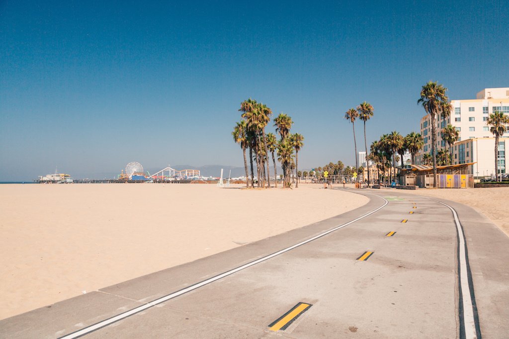 spinlister's tweet photo. Open lanes are our favorite #bikelane #SantaMonicaPier 🚴 https://t.co/BzuinJiyYU