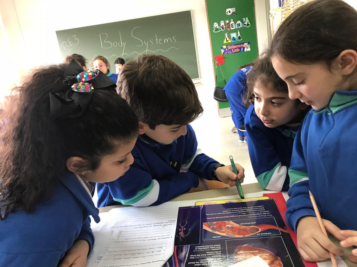 RHHS_Elementary's tweet photo. BE3C students busy applying their research skills to conduct researches about various body systems #science_lab #differentiated_groups https://t.co/f5seWgC2DD