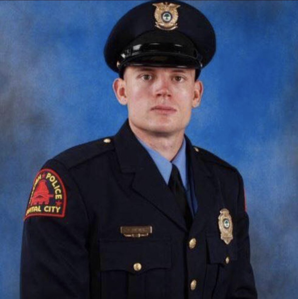 NorthernWakeFD's tweet photo. @raleighpolice Officer C.D. Ainsworth is out of surgery, but the @NorthernWakeFD will continue to pray for him, his family, and our Brothers and Sisters in Blue at the Raleigh Police Dept. We need our Police to be safe, so we can stay safe. #CommunityRiskReduction #PrayForRPD https://t.co/zfkk6T1jmM