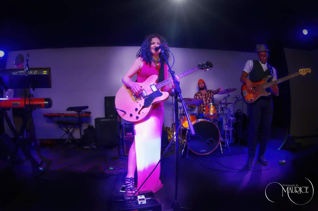 txiwc's tweet image. This year's Boots &amp;amp; Bottles Gala is gonna be a blast! We are so excited to announce that @lisamarshallmus is going to be playing the gala, showcasing her unique style - a mix of American retro soul, folk-funk, and blues. #wine #winecompetition #livemusic #texas