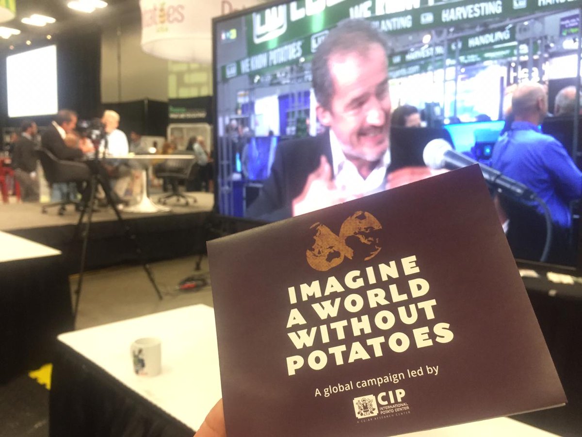 ImagineNoPotato's tweet photo. Our campaign director at #ImagineAWorldWIthoutPotatoes explaining how a hundred global voices under one unique message are more efficient at promoting the potato than a thousand different messages. Join our campaign to reignite the world's passion for the potato. @potatopro https://t.co/YfSrI3R8Hn