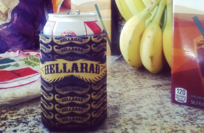andilea265's tweet photo. Once upon a time at #rollercon 2014, I left my #HELLARAD koozie by the pool and it was gone forever. I have searched for another one ever since to no avail. Does anyone on #DerbyTwitter have one they’d consider selling/trading? I have all the regrets. #rollerderby https://t.co/bV6IKVDJDY
