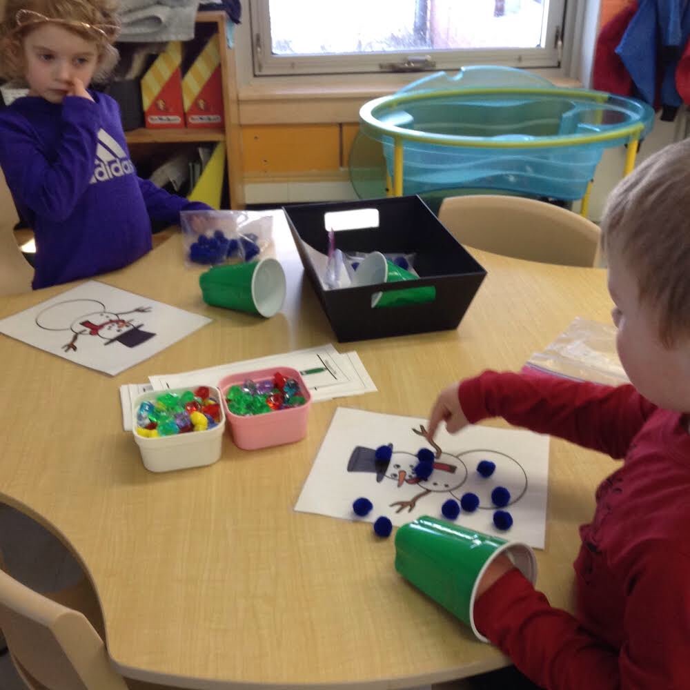 MissTJermey's tweet image. This week in FDK we’re working on measurement, number recognition, rote counting and comparing lengths.   #TLDSBlearns #wolvesmath #wolvesarefamily @WoodvilleES