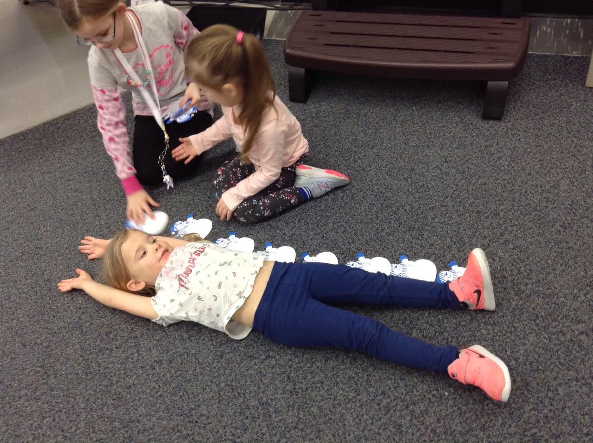 MissTJermey's tweet image. This week in FDK we’re working on measurement, number recognition, rote counting and comparing lengths.   #TLDSBlearns #wolvesmath #wolvesarefamily @WoodvilleES