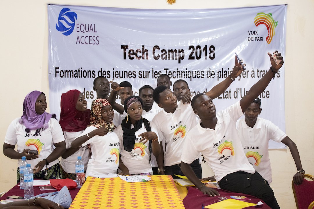 EqualAccessIntl's tweet photo. Did you miss the story about the groundbreaking work Voices4Peace is doing in Diffa, Niger? V4P is bringing peace to a region that has been destabilized by Boko Haram for over a decade, read how they are making #peacepossible: https://t.co/cq3U3xHdZh #EAILeads https://t.co/KCilt9eNfB