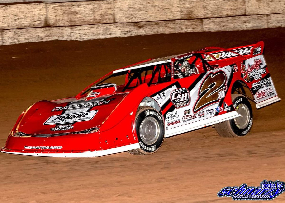 joeycoulter's tweet photo. PhotoCredit: https://t.co/W3raDzI2tx 

#RumRunnerRacing &amp; @Boverton76 are already on the verge of their first win of 2019! Follow the link to read how they have done so far. Check out the live video @DirtonDirt as well! 
https://t.co/qTRrHDVRA8 https://t.co/SCMMCDX8KV