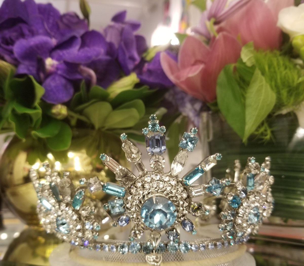 Simply Grateful. See you at 7! #BlackGlinda #Blessed