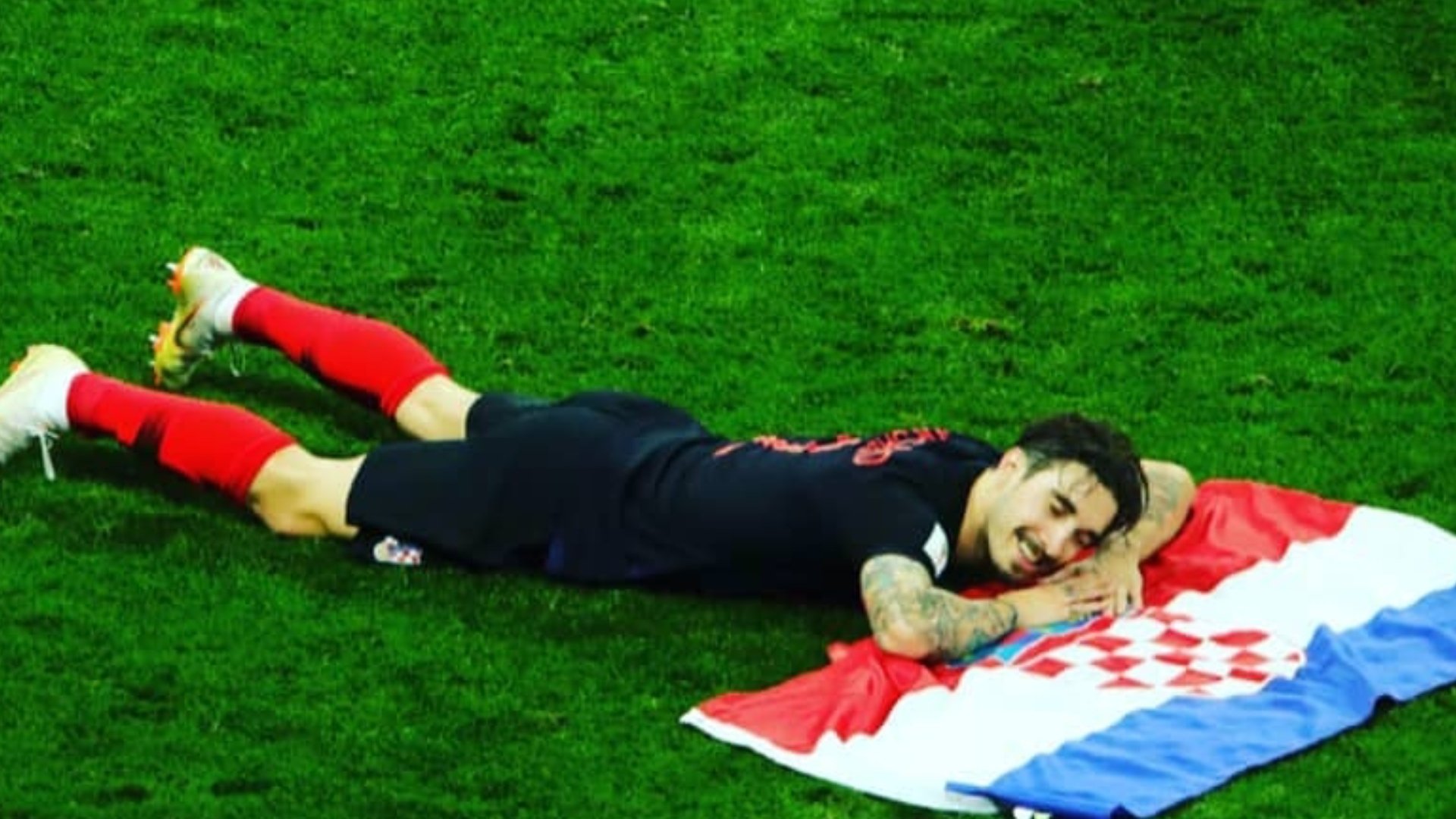 Happy birthday to Sime Vrsaljko!
A lot of good games    .   . 