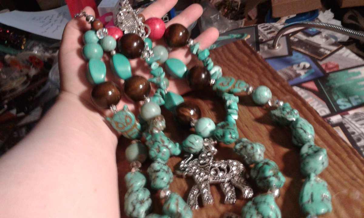 DesignMe_fab's tweet photo. Some improvements on my new Navajo turquoise 6 lb piece
π
https://t.co/8cMpdsoLVh
#shopping #sales #fashion #accessories #shoppingonline #jewelry #fashionaccessories #statementneckalce #necklace #boho #bohemian #bohemianstyle #geode #geodenecklace #turquoise https://t.co/rDXxqca25i
