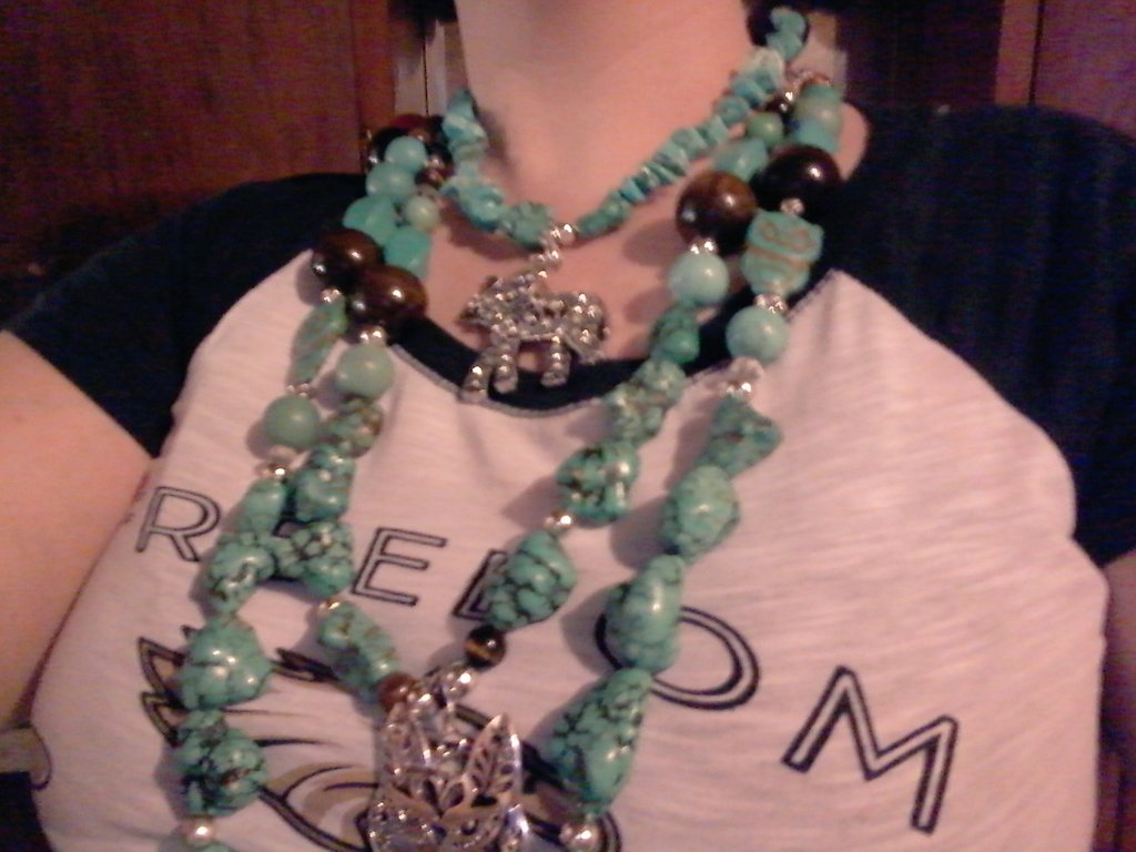 DesignMe_fab's tweet photo. Some improvements on my new Navajo turquoise 6 lb piece
π
https://t.co/8cMpdsoLVh
#shopping #sales #fashion #accessories #shoppingonline #jewelry #fashionaccessories #statementneckalce #necklace #boho #bohemian #bohemianstyle #geode #geodenecklace #turquoise https://t.co/rDXxqca25i