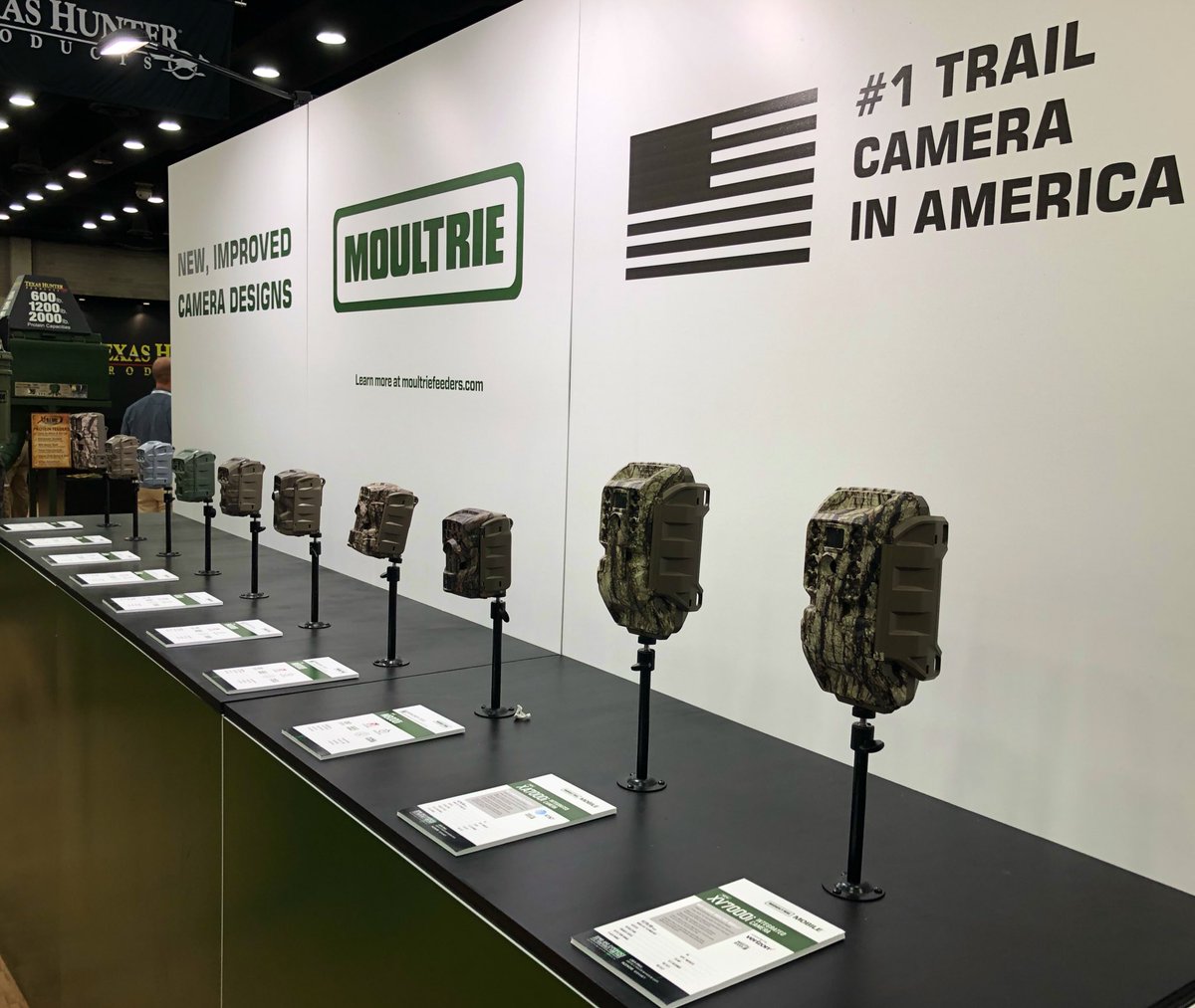 deerassociation's tweet image. #MoultrieMobile takes a big leap forward with these two new wireless camera models, the @Moultrie XA and XV7000i. Modem and camera in one unit! Both are 20 MP, 0.3 second triggers, only $180 MSRP. No more separate modem unit needed to receive photos on your smartphone. #ATA2019