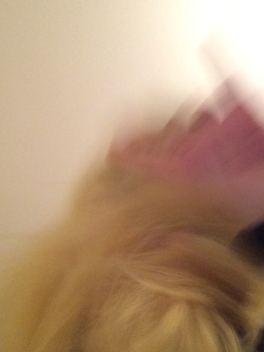 AlieSKIES's tweet photo. listening to first mixes like... 💛🤘 @HiddnTrckStdios @jerichoskies #skiesbanduk #firstmixes https://t.co/VQOqjFFx5y