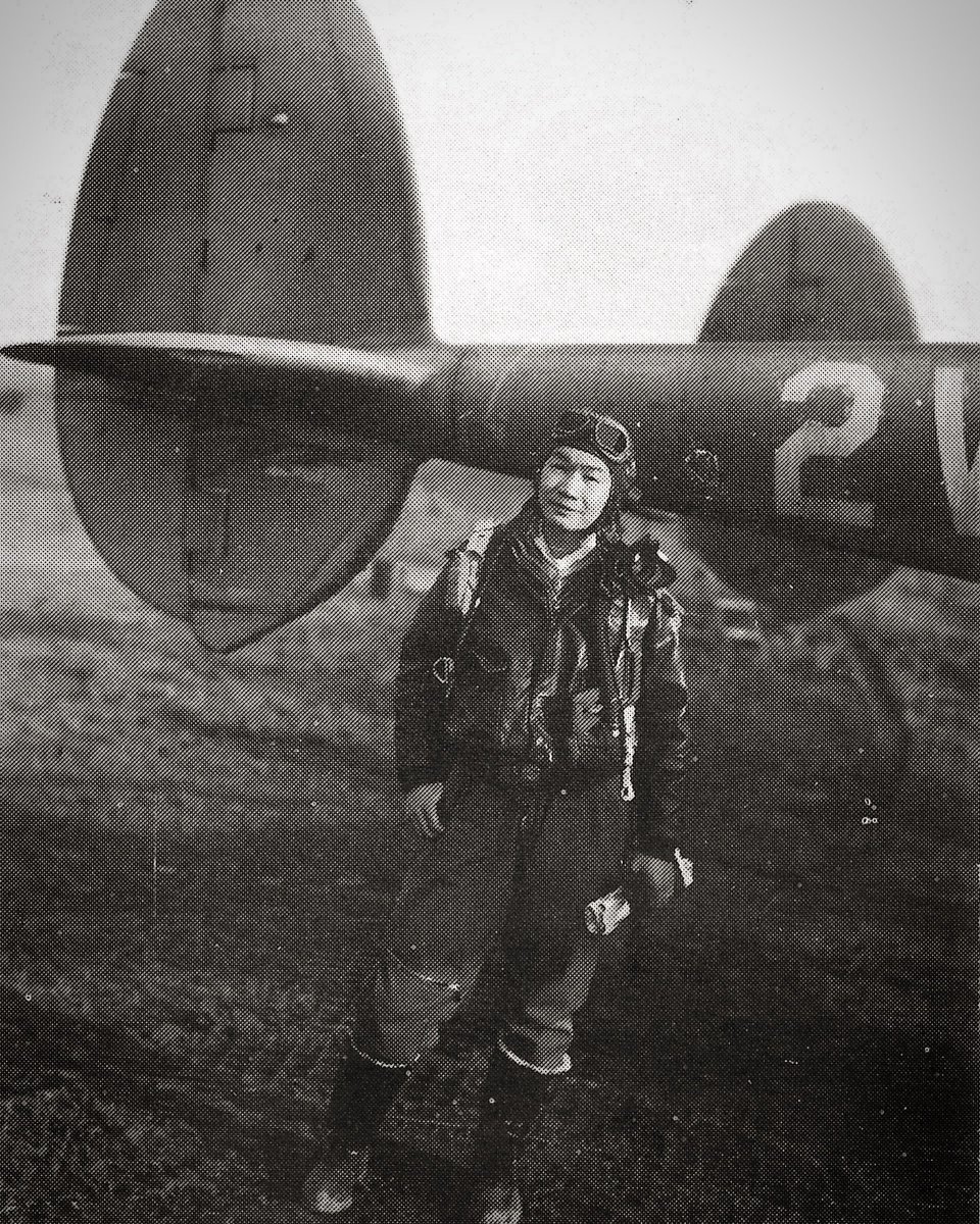 TexasScience's tweet photo. #TBT @UTChemistry alum Julian MarDock, one of the first Chinese-American pilots for the US military, prepares to fly a mission during the WWII Battle of the Bulge in 1944.
Learn more about this #FirstGenLonghorn at https://t.co/UuuxWfdZ84 https://t.co/A7uAilcLYA