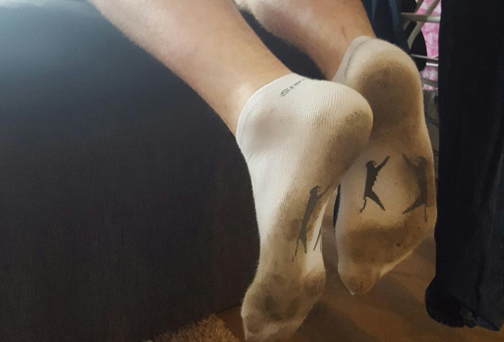 CashEmperorRich's tweet photo. Dirty socks for you dirty faggots, pay up you little cash fags. Impress your master. #cashfag #paypiggie links in my bio! 😈🐷
#findom #cuck #alpha #slavegirl #malefeet #ditysocks https://t.co/3rqJVjuJAZ