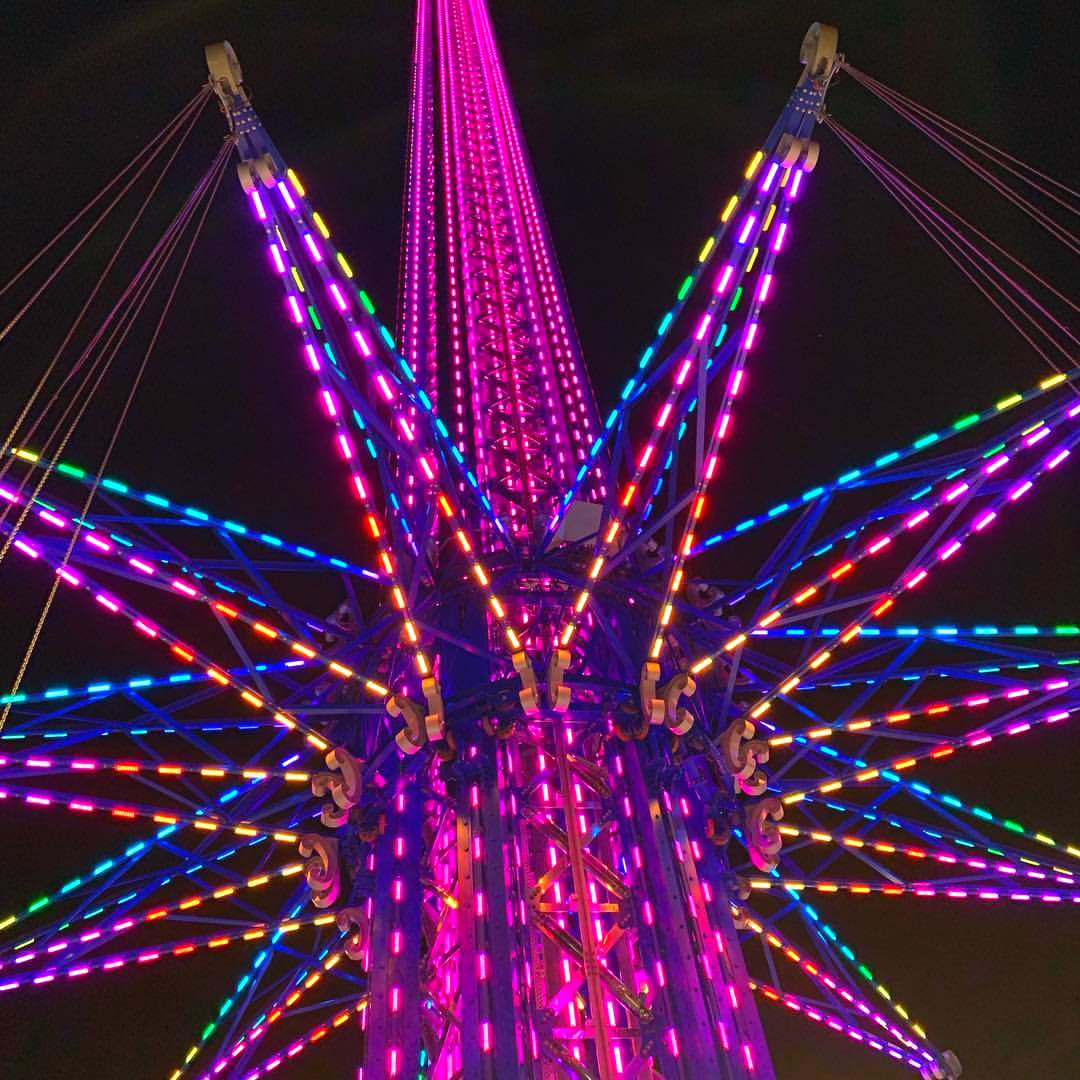 ORLStarflyer's tweet photo. Date night, girl's night out, birthday party, and more! No matter the occasion, we supply adventures and lasting memories everyone will remember! #OrlandoAttraction #StarFlyer #450Feet #45MPH
📸:@crisorlandolife https://t.co/mSHUp7ISKA