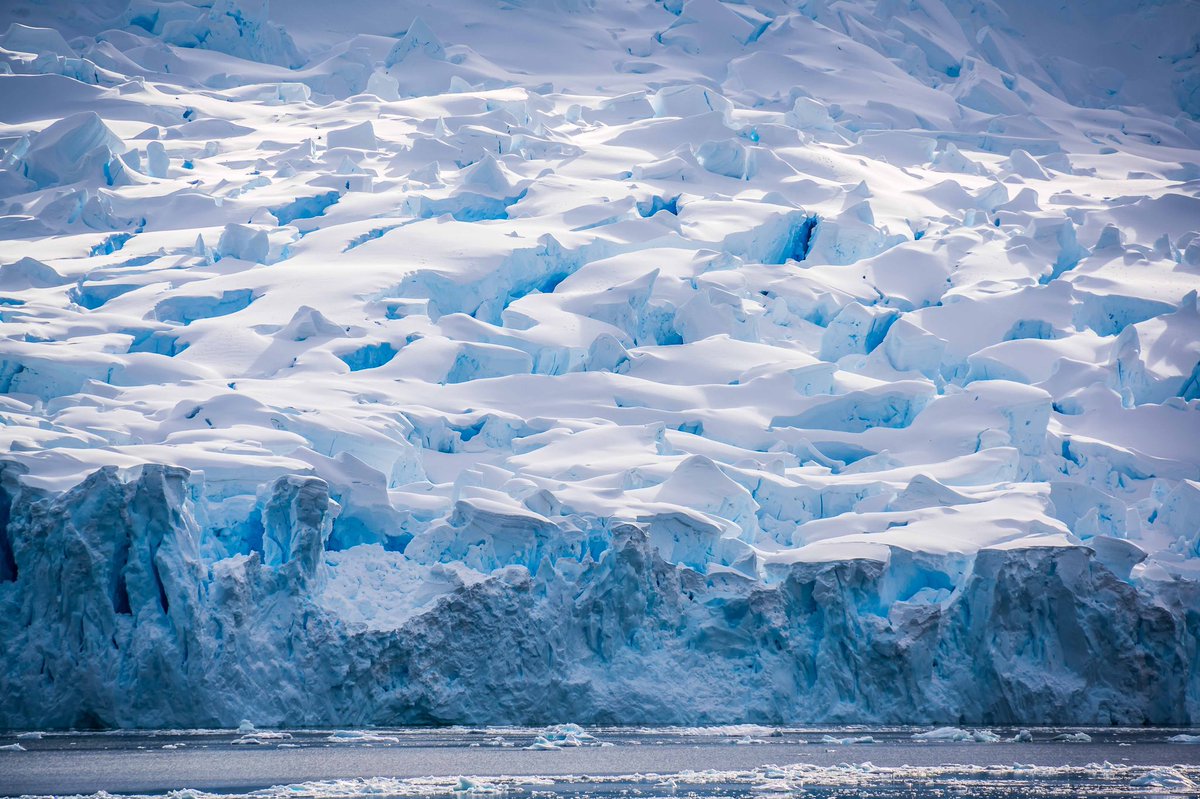 KeithMcInnes's tweet photo. .@Nikon_Australia glacier ice in Antarctica with Nikon Z7 #Antarctica #nikon #nikonz7 #mynikonlife #iamnikon #iamz7 #lastcontinent #south #travel #travelphoto #travelphotography https://t.co/GsEsPmT5CQ