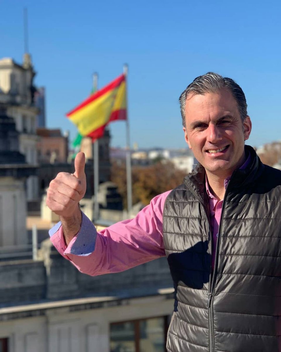 Ortega_Smith's tweet photo. Andalucía ya tiene un color especial, el color verde de la esperanza en un cambio real.
#AndaluciaPorEspaña #EspañaViva https://t.co/tiTV19bRct