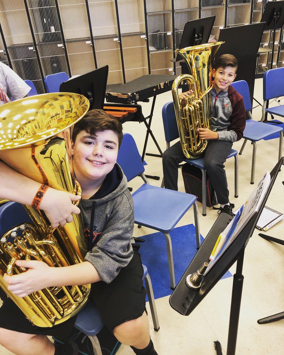 njmsband's tweet photo. 🌟brand new 🌟 4 tubas &amp; 3 French horns! Just look at those big smiles! 😍 THANK YOU to the @jefcoed board of education &amp; to our @jefcoedarts admin for putting these instruments into the hands of our Ss! Our @northjeffersonmiddle band program is extremely grateful!❤️@OscarSMann1 https://t.co/eS3JVVUGge