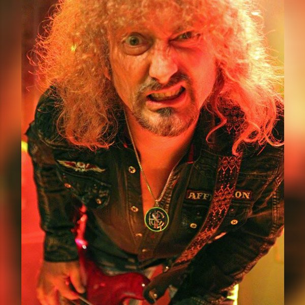 LSorensenREAL's tweet photo. #TBT - A little attitude is all you need! Heaven and Earth UK tour 2014 - photo by Hels Bels
#officialheavenandearth #uk #tour2014 https://t.co/cxgo3wqnlj