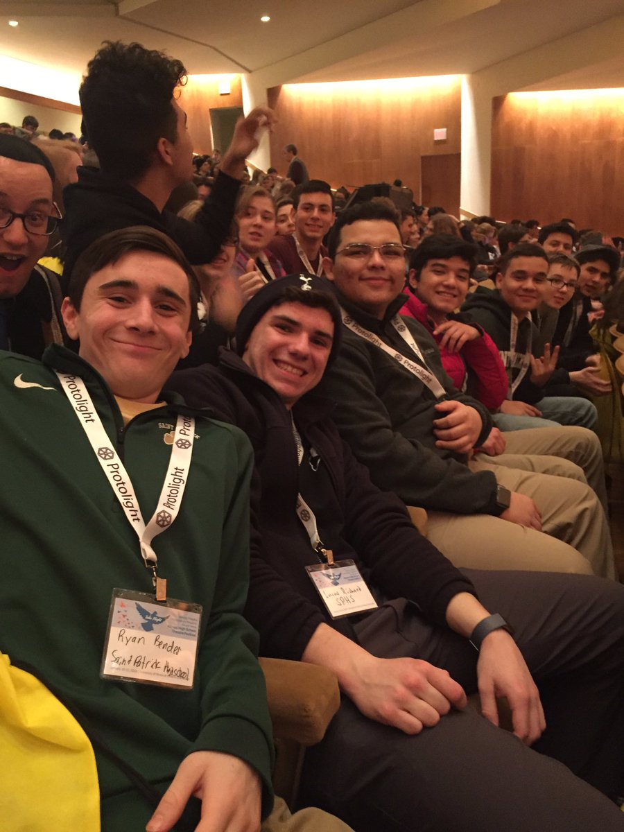 mommabtoyou's tweet photo. Waiting for Opening at Illinois High School Theater Fest _ Shamrock Love ☘️❤️ @StPatsTheatre @SaintPatrickHS https://t.co/6MMd0EEnIj