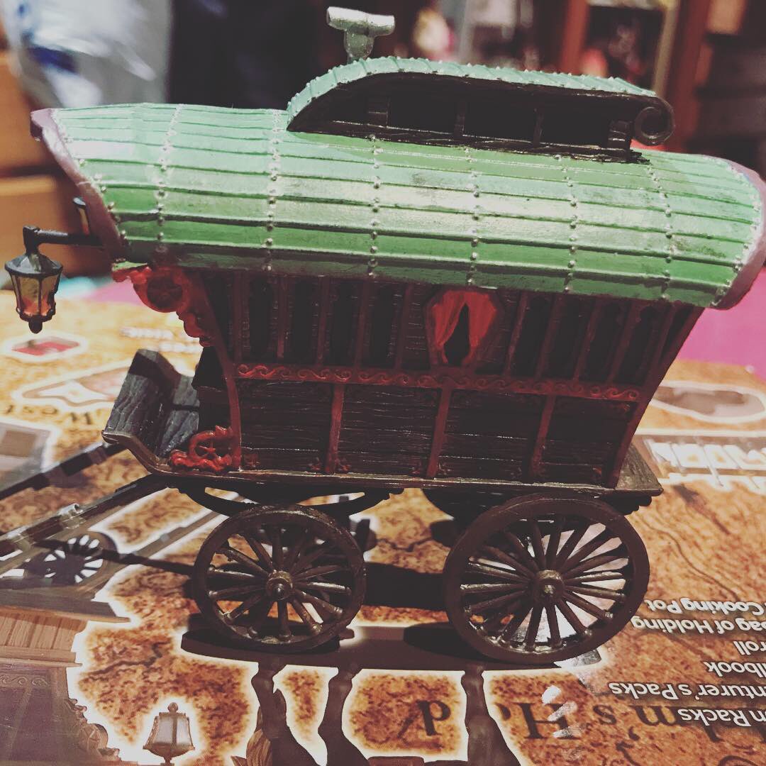 YourMamaJane's tweet photo. I haven’t painted miniatures since I was a kid and it was great to get back into it this Christmas
#dnd5e #dnd #miniatures #paint #artsy #DungeonsandDragons #christmas #ChristmasPresent https://t.co/yxP5hh3IgA