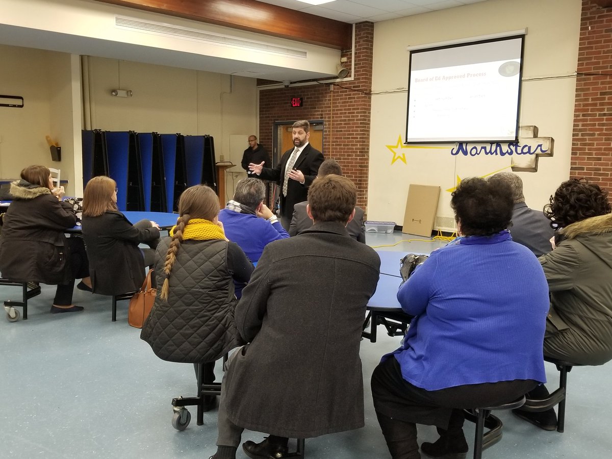WeAreHTSD's tweet photo. Strategic Planning Community Meeting @StarsPrincipal. @ScottRRocco presented on our district goals &amp; visions #htsdpride #HTSDdifferenceMakers #onehamilton @MrsDawnWhiteNHS https://t.co/sps20O9DNo