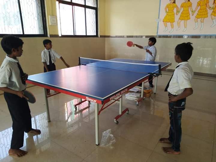 VilasAdivarekar's tweet image. #BMCschool children playing table tennis at Worli Seaface Municipal School.
#ShivSena
#YuvaSena
#Sports 
@AUThackeray