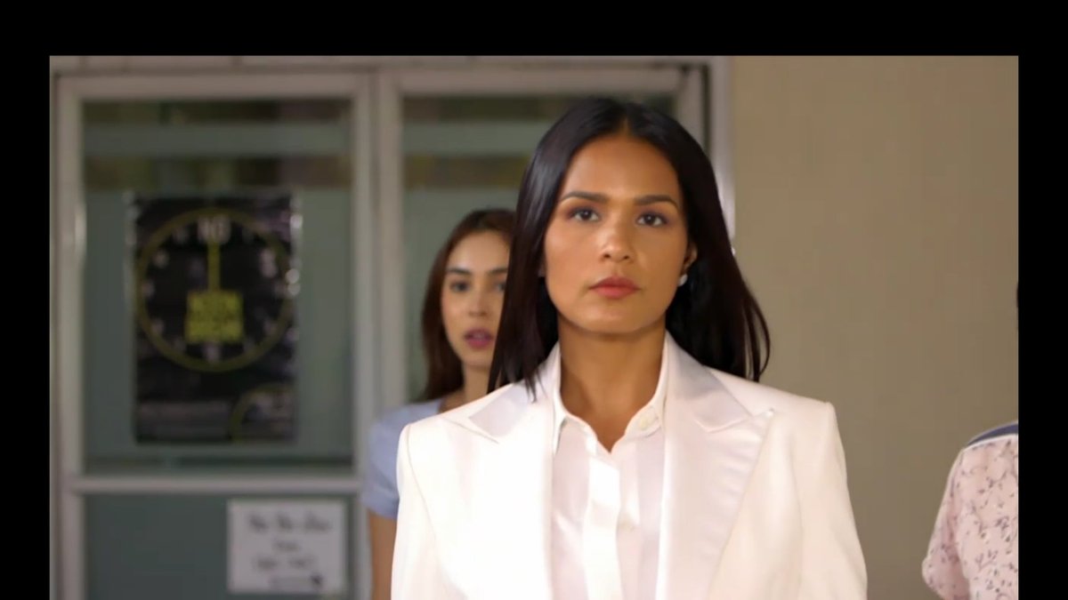 potchi19891's tweet photo. Sobrang ganda mo Ms. Rebecca Young @MissIzaCalzado
#SolidNgayonAtKailanman
#Last6days https://t.co/mykTqzVNE2