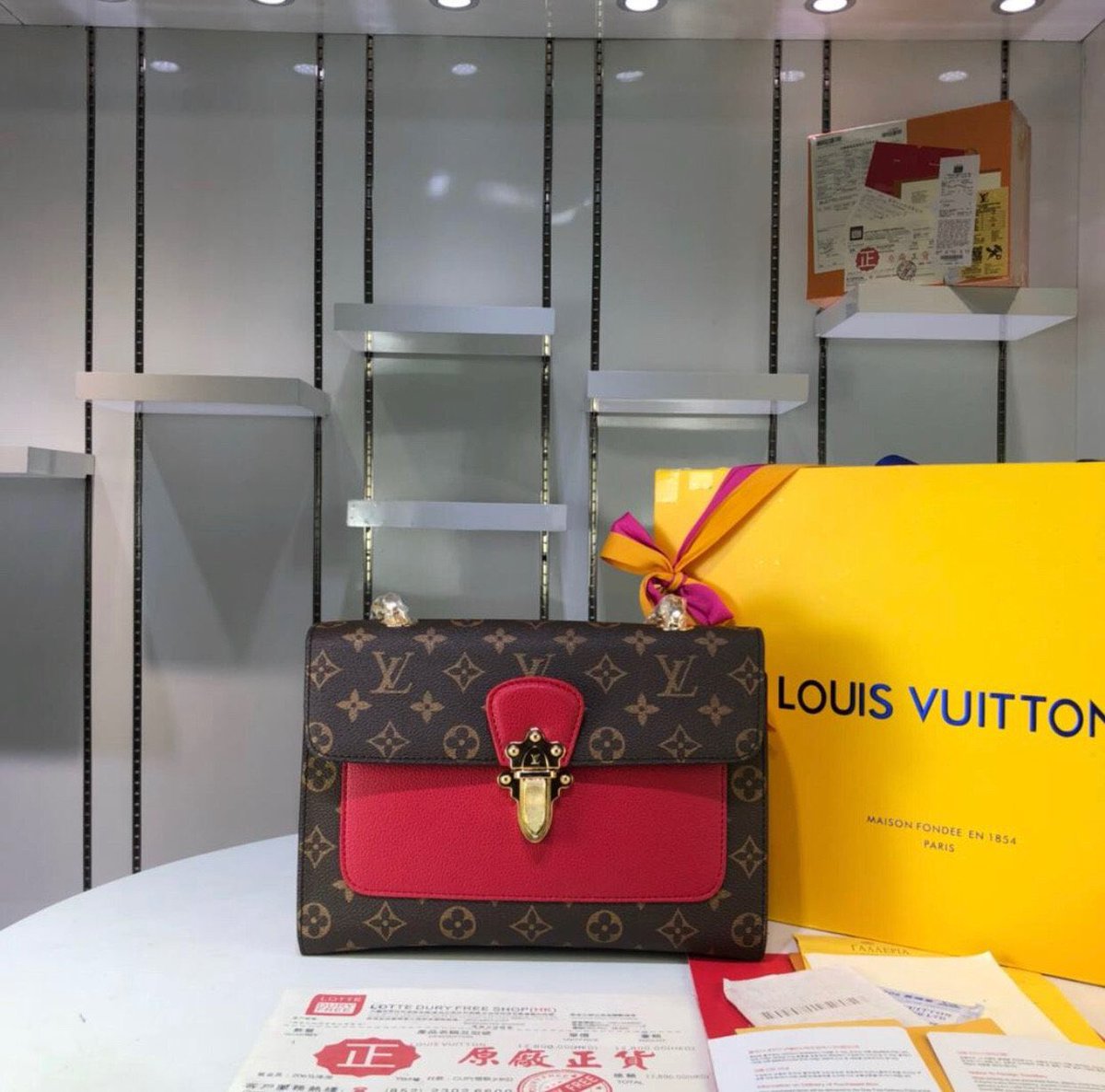 shopcatale's tweet photo. Monogram Victoire are now available in my website🔥

Click the link in my bio👈🏼
.
.
.
.
#lv #louisvuitton #vuitton #lvbag #lvbags #lvbagsforsale #bagsforsale #isellbags #bags #victoire #monogram #neverfullmm https://t.co/XJOhCLabC6