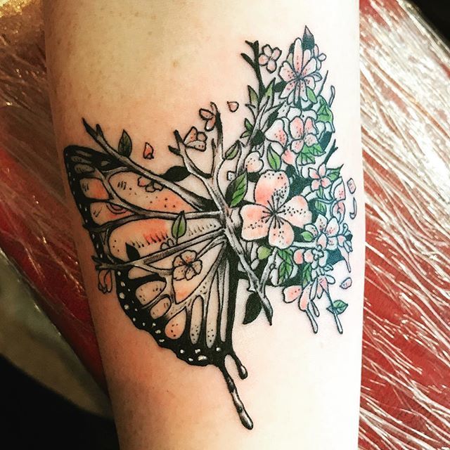 House of Ink on Twitter: "Cherry blossom-butterfly on forearm by #seanheirigs #butterfly #butterflytattoo #butterflytattoos #cherryblossom # cherryblossomtattoo #morphing #art #artist #flowertattoo #venicebeach #houseofink #houseofinktattoo ...