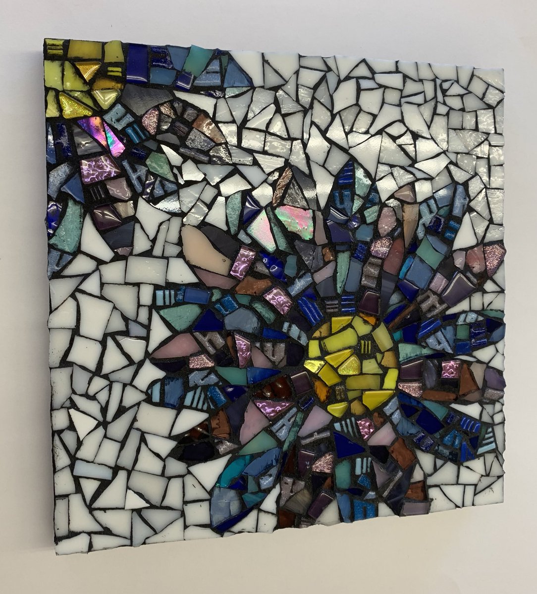 artwithaking's tweet photo. Some nice looking mosaics for your viewing pleasure #artIV #stcart #AG2G https://t.co/YQ9NVhlcla